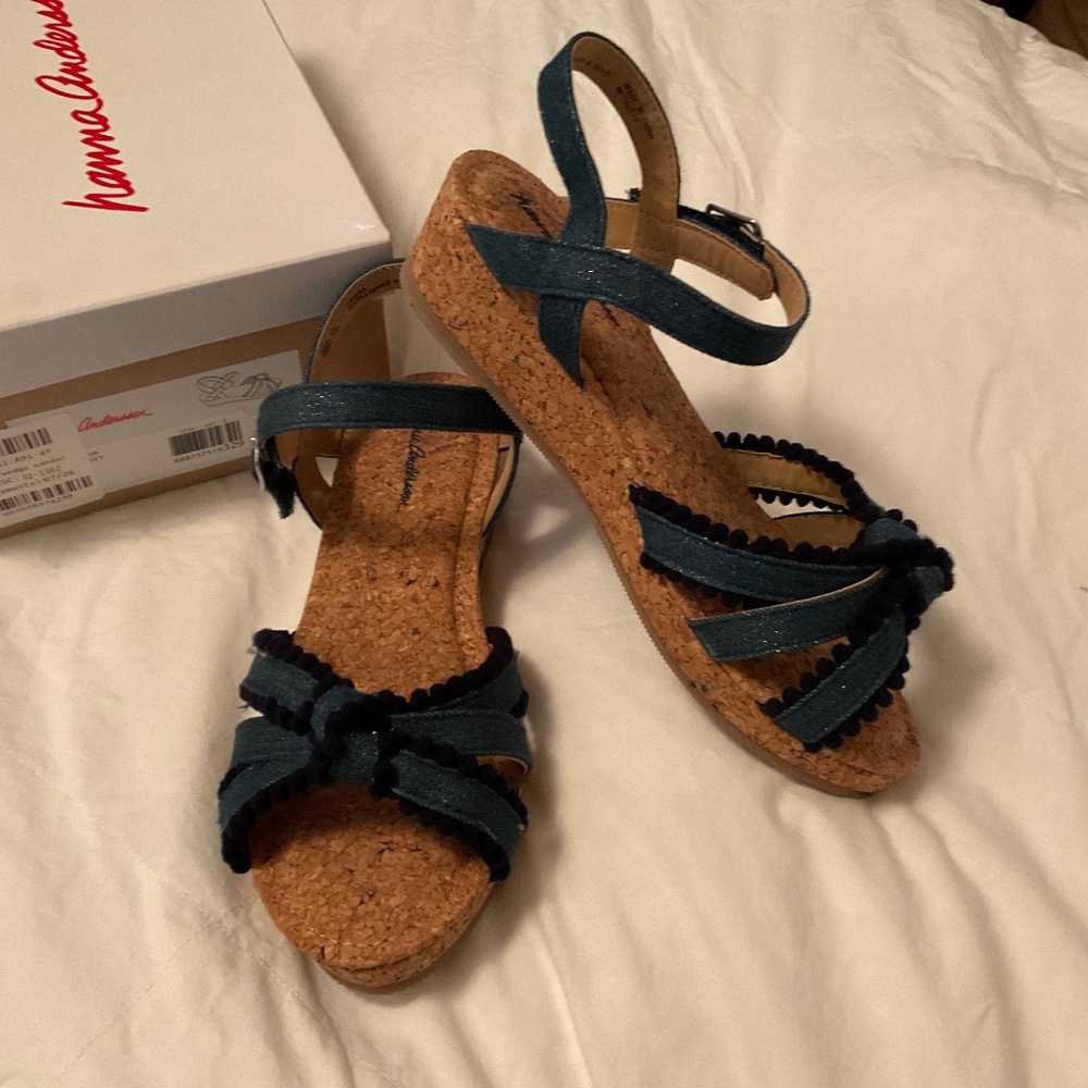 Hanna Anderson blue wedge sandals